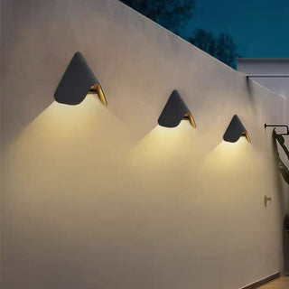 Minimalist Triangle Metal Outdoor Wall Lamp, Balck/White